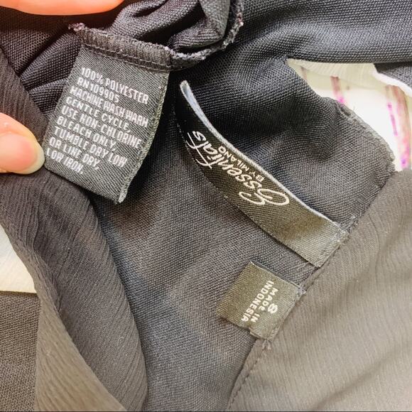 Essentials by Milano black and white shift dress - Picture 6 of 6